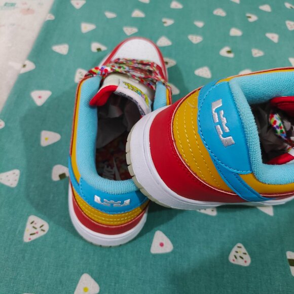 Nike x LeBron James Fruity Pebbles Collection red dunk low - Picture 5 of 7